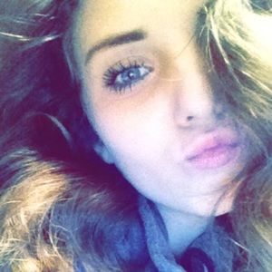 Meet your Posher, Leyla