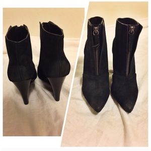 Joes•Black Ankle Boots