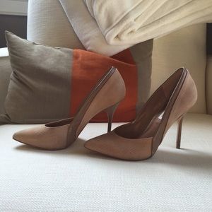 Steve Madden nude heels