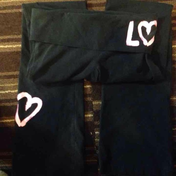 VS yoga pants
