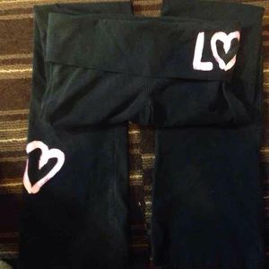 VS yoga pants