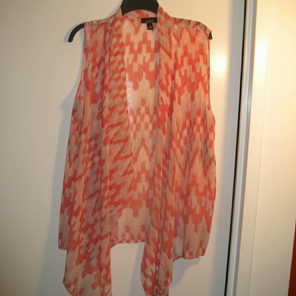 NWT Versatile Alyx Woman's Shirt