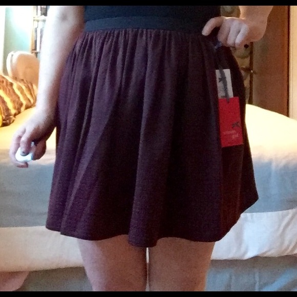 Tommy Girl Skirt - Picture 4 of 4