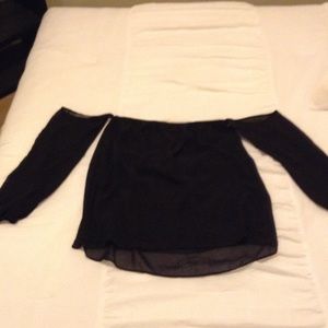 The "cold shoulder" top