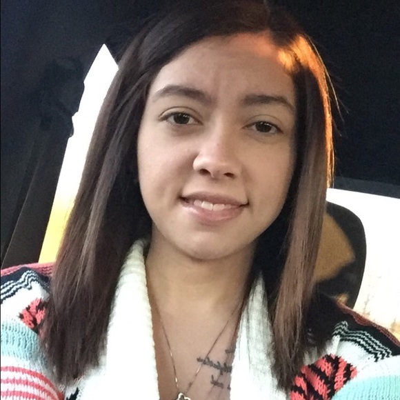 Meet your Posher, Mariah - Picture 1 of 1