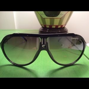 Carriers Endurance/R 318/IC