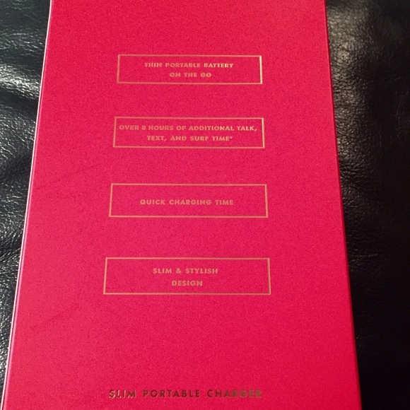🚫SOLD IN BUNDLE!🚫 kate spade portable charger - Picture 2 of 4