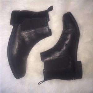 Topshop MONTH Leather Chelsea Boots