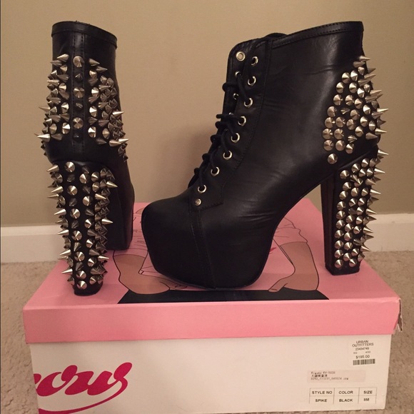 Jeffery Campbell Spike