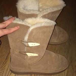 Snow/winter boots. I only Used them five times.