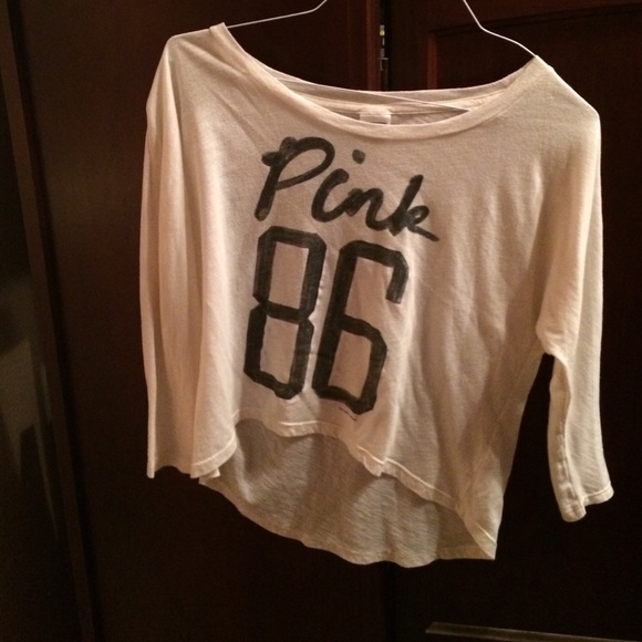 Victoria's Secret Tops - 👚Pink crop top 👚