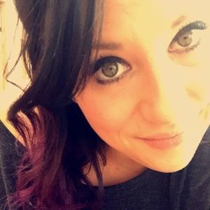 Meet your Posher, Cassie