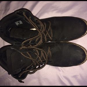 Black Mantra Steve Madden Boots
