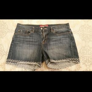 Beachcomber Shorts Lucky Band