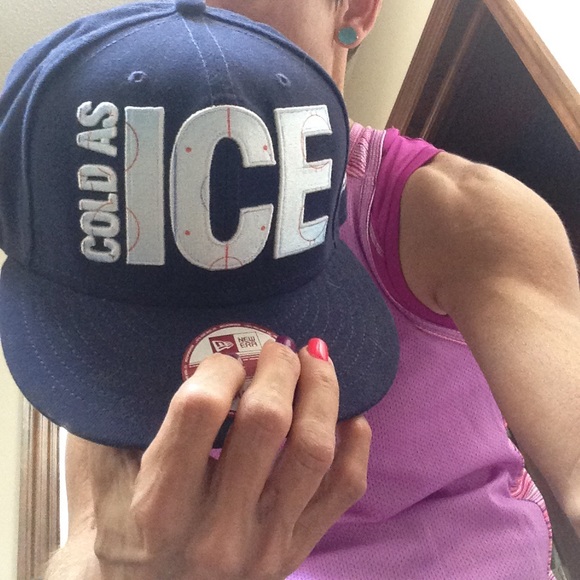 Style & Fun📽😜💥🎥🎉🏋🏽😎🏒 - Picture 3 of 4