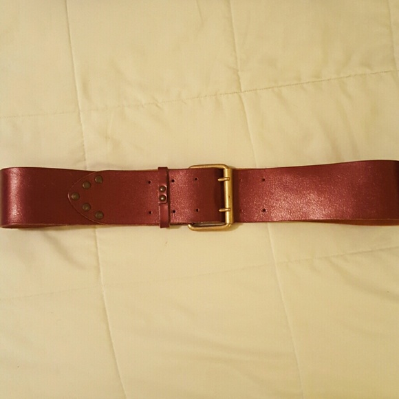 Express leather shimmery red belt m/l