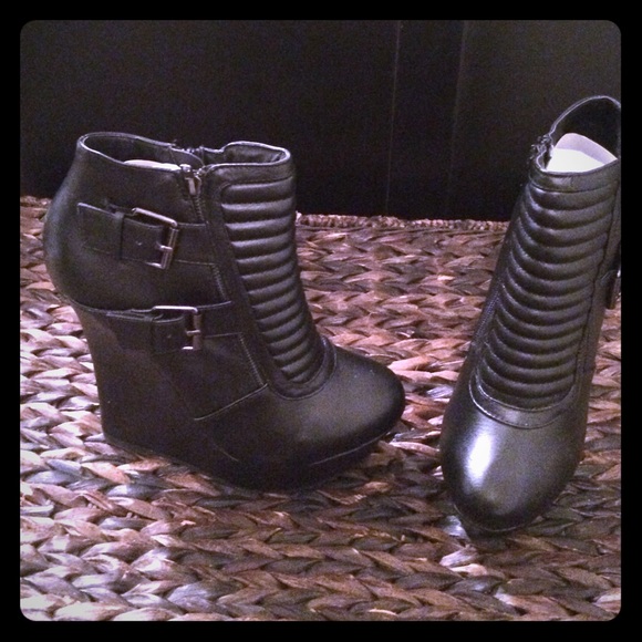Ankle boots