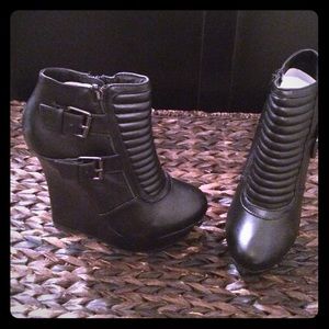 Ankle boots