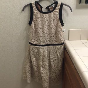 White lace dress w black trim
