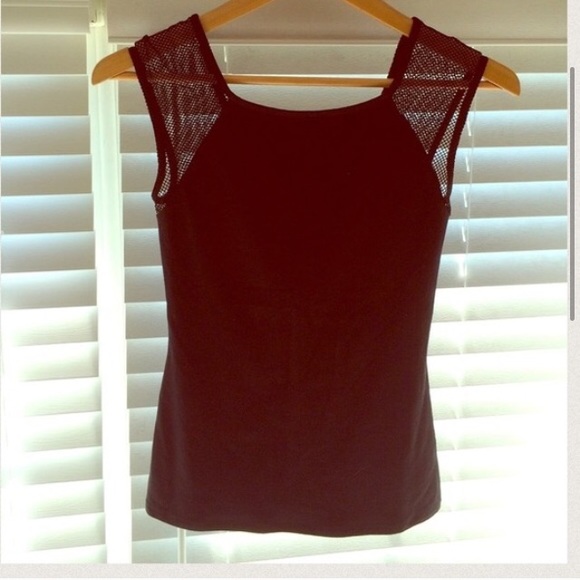 Black express top