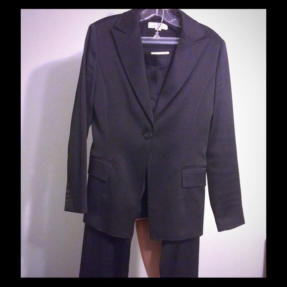 Sensus Ladies Pant Suit.