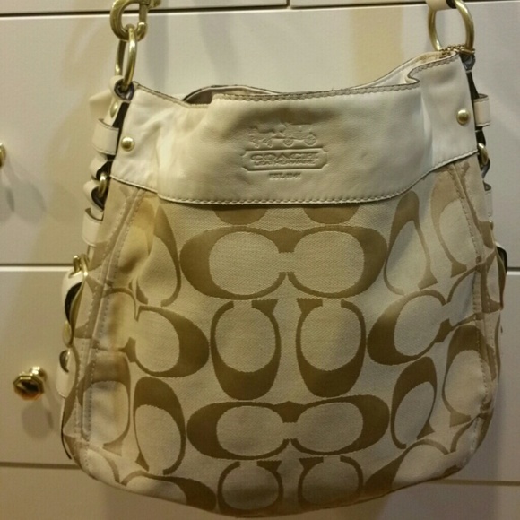 Coach Handbags - Authentic Coach shoulder bag
