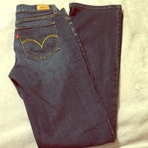 Levi's 524 too Super low bootcut jeans