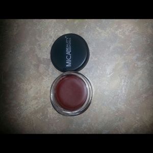 Berry lip gloss by Mecca