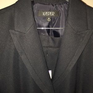 BNWT Kasper Pinstripe Suit