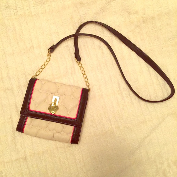 Cross body bag