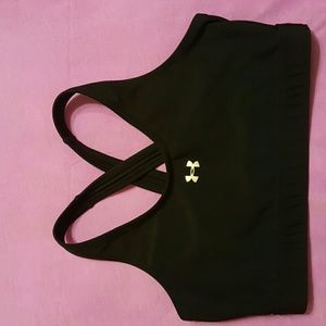 Sz Medium Under Armour sports Bra