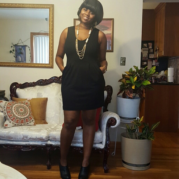 No longer available -Black Dress w/ Pockets - Picture 4 of 4