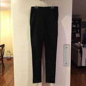 Black high waisted H&M pants.