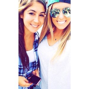 Meet your Posher, Brooke