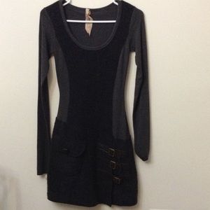 Xs Bailey 44 dress with buckles