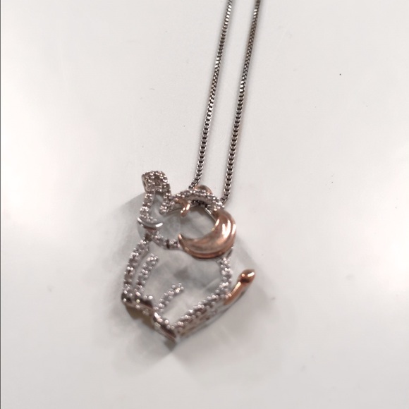 Elephant Pennant Necklace