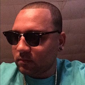 Meet your Posher, Jose