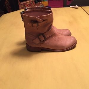 Steve Madden boots