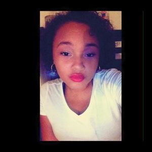 Meet your Posher, Jade