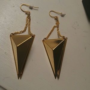 Gold pyramid earrings