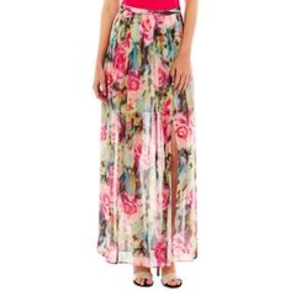Maxi sheer flowered skirt