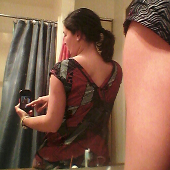 Top - Picture 4 of 4