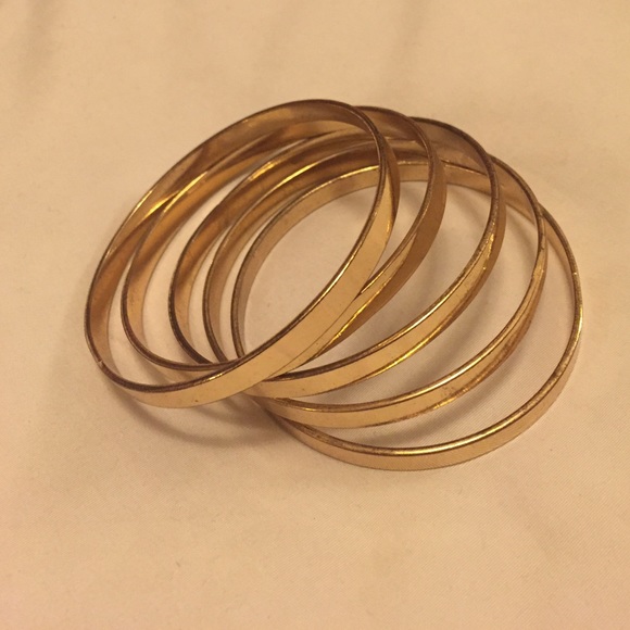 5 Gold Bangle Bracelets 💕