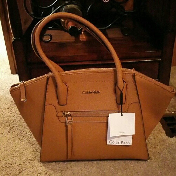 CK TOFFEE LEATHER HANDBAG