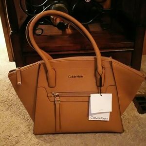 CK TOFFEE LEATHER HANDBAG