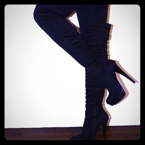 Thigh high suede like black boots!