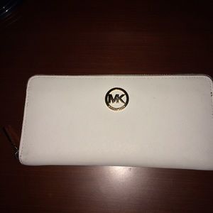 Michael Kors White and Gold Wallet