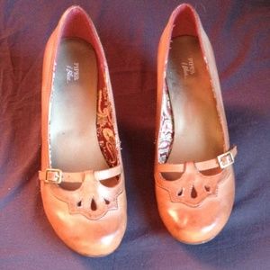 Caramel colored heels