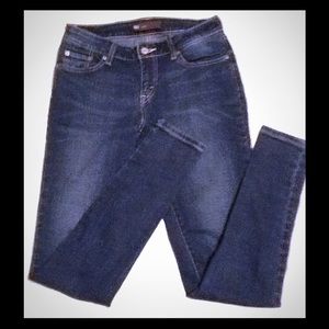 Levi Legging Jeans Size 7 (28x30)