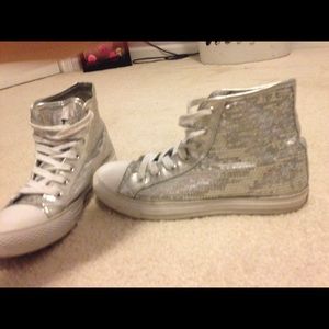 Sequin converse